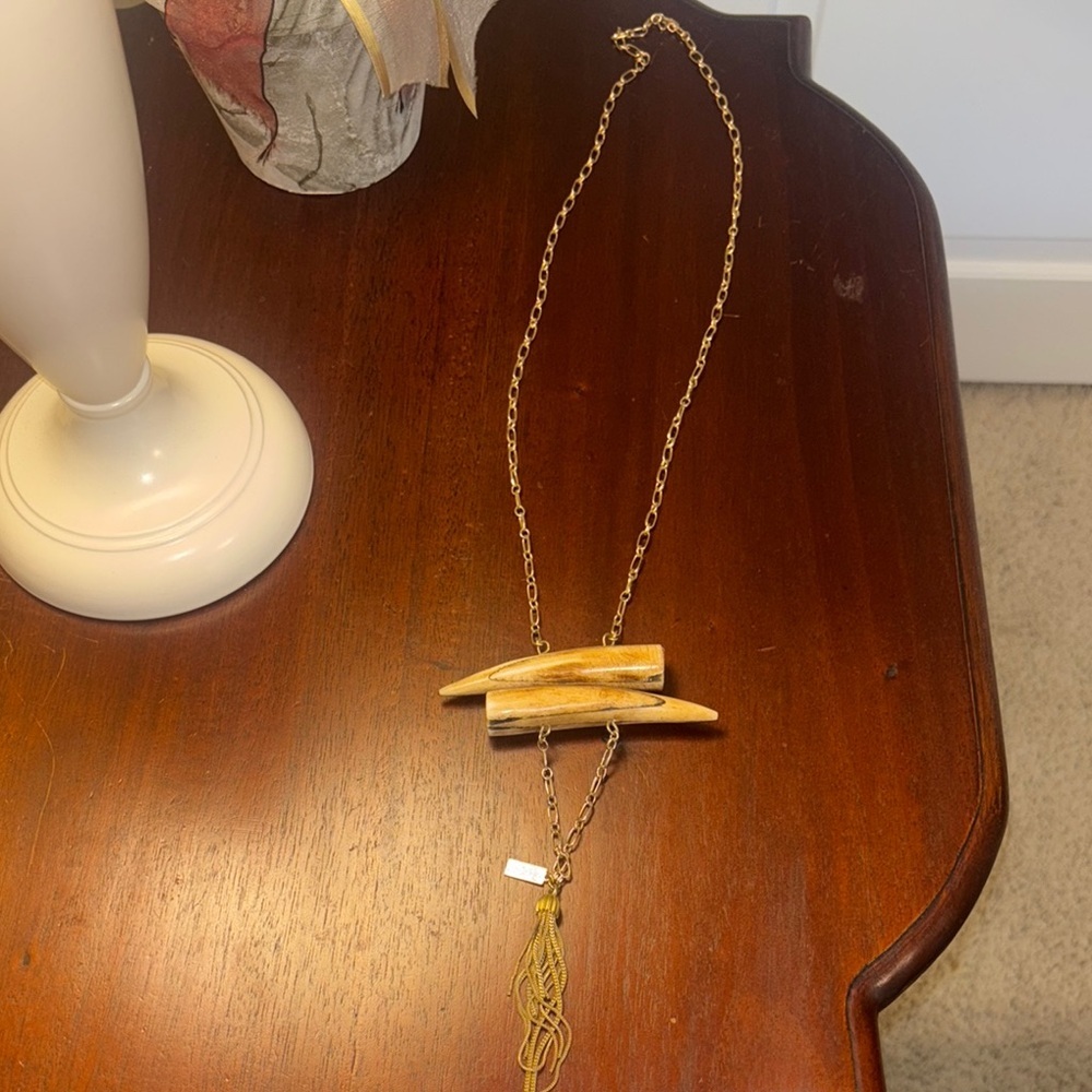 Stylish Gold Necklace with Brown Pendant